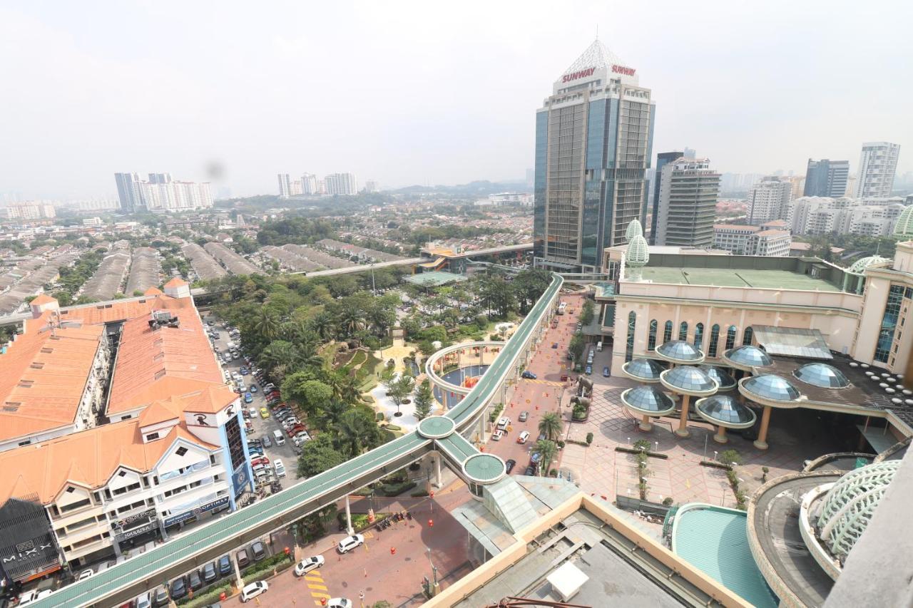 Raintree Resort Suites Petaling Jaya Buitenkant foto