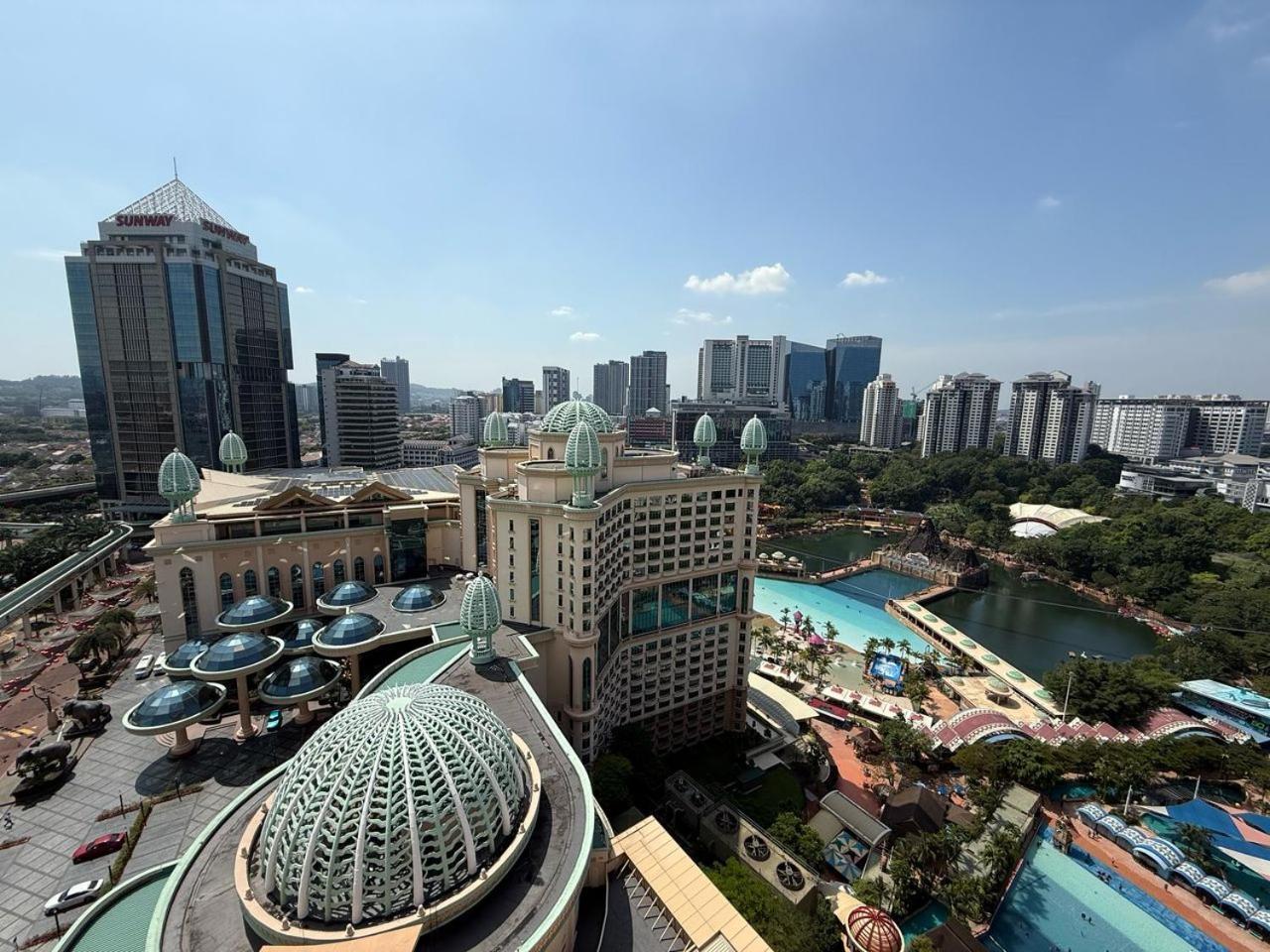 Raintree Resort Suites Petaling Jaya Buitenkant foto